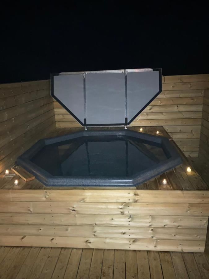 Iceland Inn Lodge, Entire Place With Hot Tub. Selfoss Luaran gambar