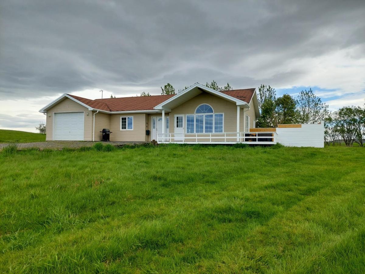 Iceland Inn Lodge, Entire Place With Hot Tub. Selfoss Luaran gambar